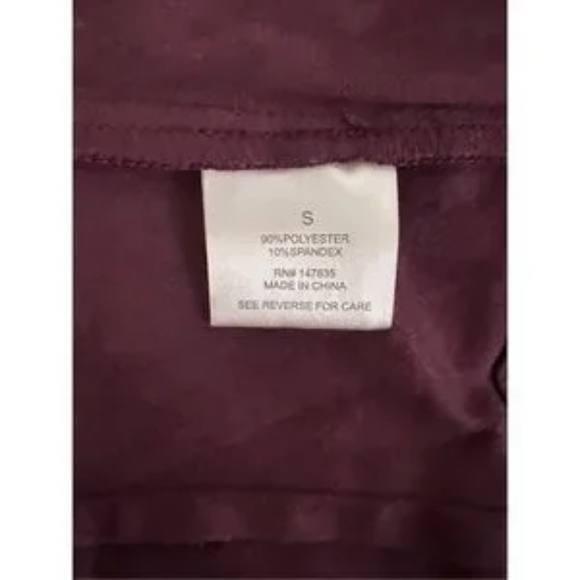 Lot- Chic Women's Clothing Bundle – Studio Tahari Black Suit, Romeo & Juliet - Picture 13 of 16